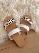Mantel Slides - White/Leopard