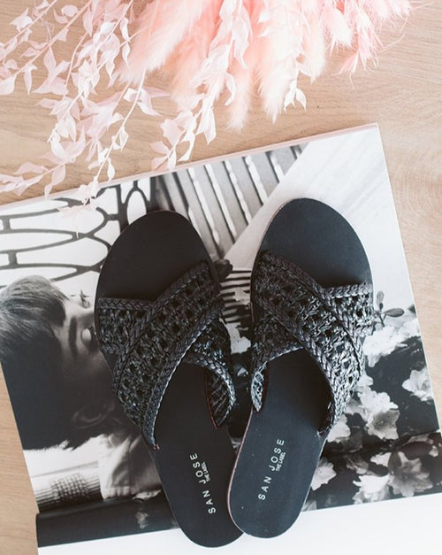 Antigua Woven Slides - Black (36)